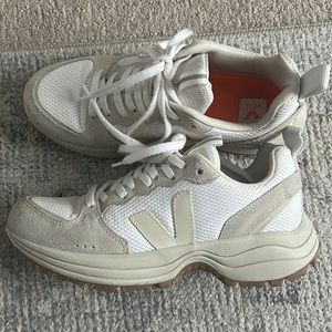 Veja white and natural Venturi Sneakers